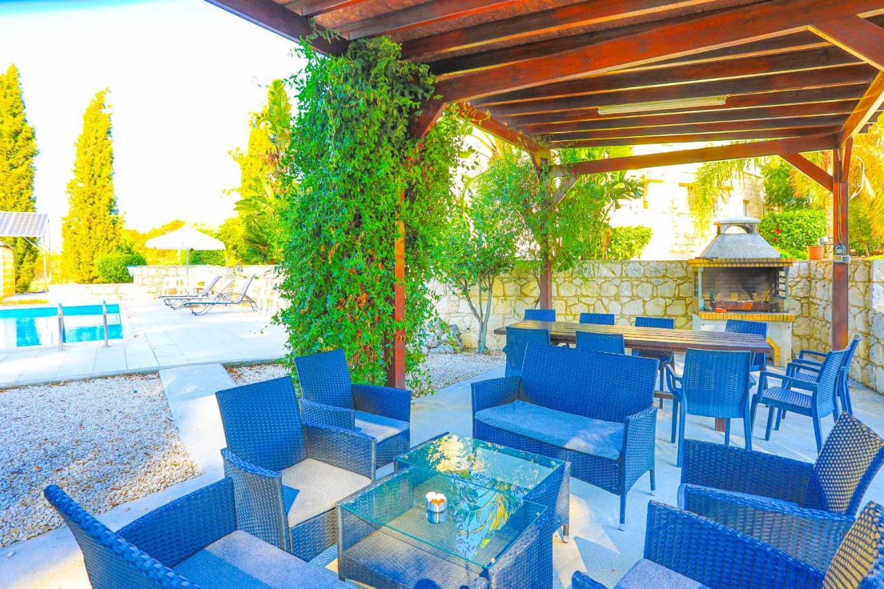 Villa Georgios Rafaela Полис Екстериор снимка
